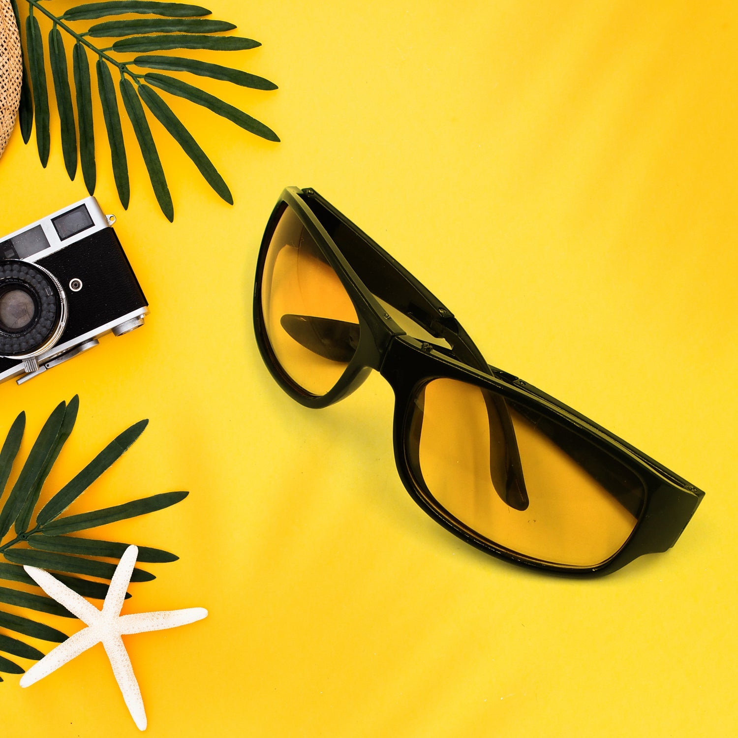 7726 Protect Sunglasses | Clear Vision Glasses for Driving Car & Bike Riding Yellow/Black Glasses for Men and Women 7726 Protect Sunglasses | Clear Vision Glasses for Driving Car & Bike Riding Yellow/Black Glasses for Men and Women
